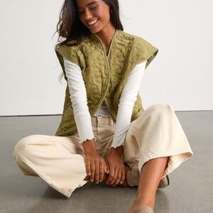 Lulus Wrenleigh Olive Green Floral Quilted Vest - Size M